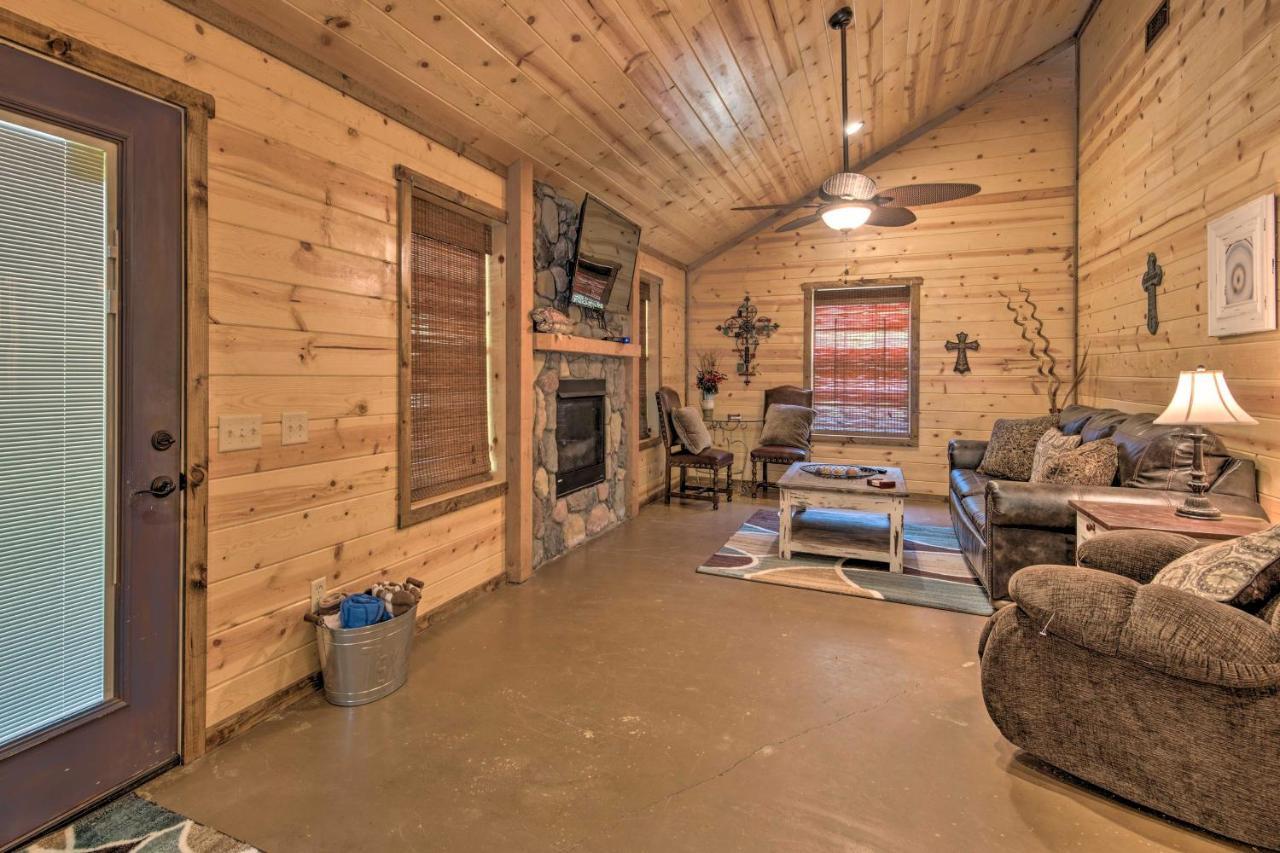 Cabin With Hot Tub - Near Broken Bow Lake And Hiking! Bagian luar foto