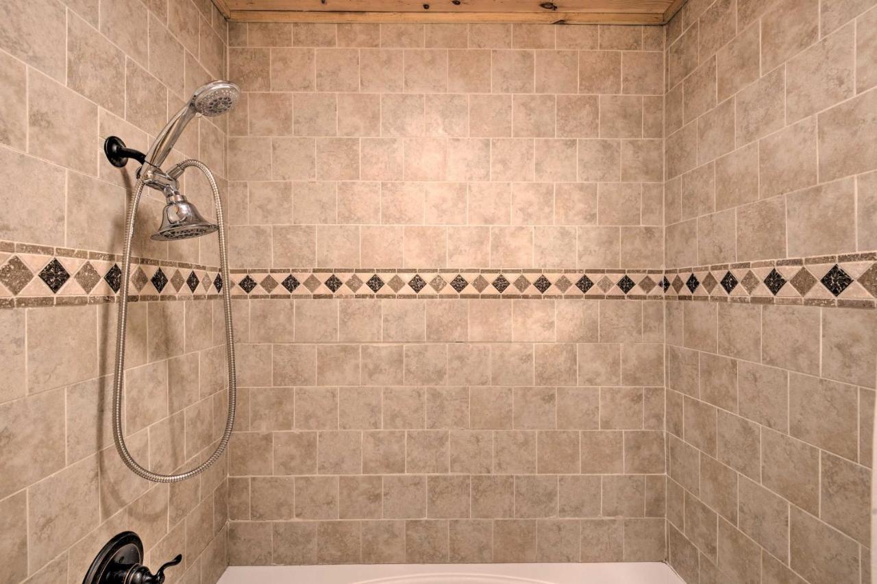 Cabin With Hot Tub - Near Broken Bow Lake And Hiking! Bagian luar foto